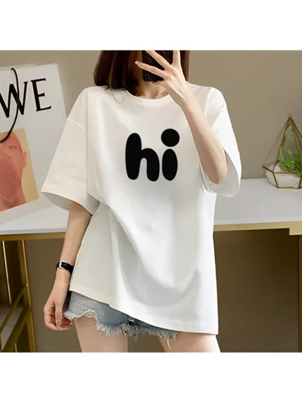 Fashionable Women'S T-Shirt - Comfortable And Relaxed