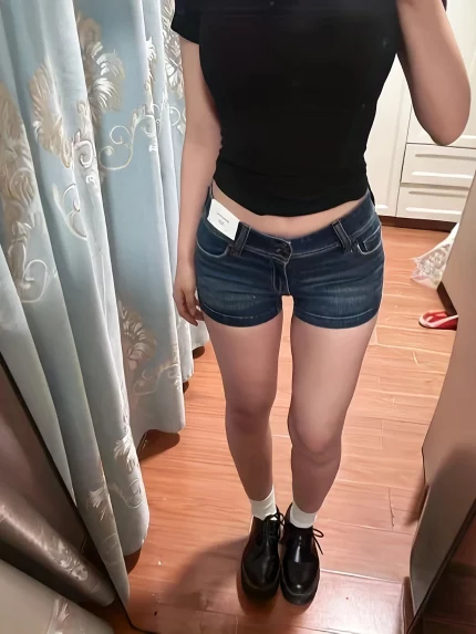 Women's Stretchy Non-See-Through Denim Shorts - Button Closure