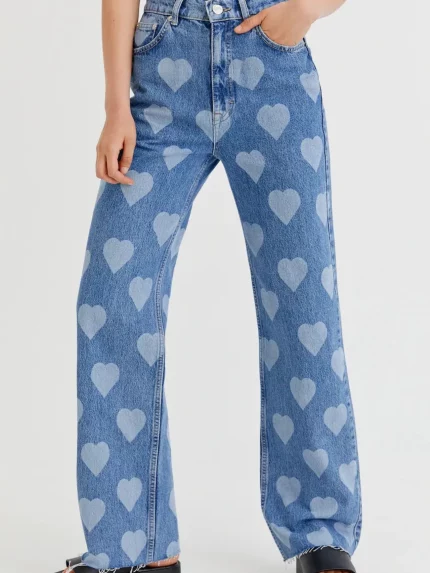 Women High Rise Washed Jeans Straight Wide Leg Heart Print Denim Pants
